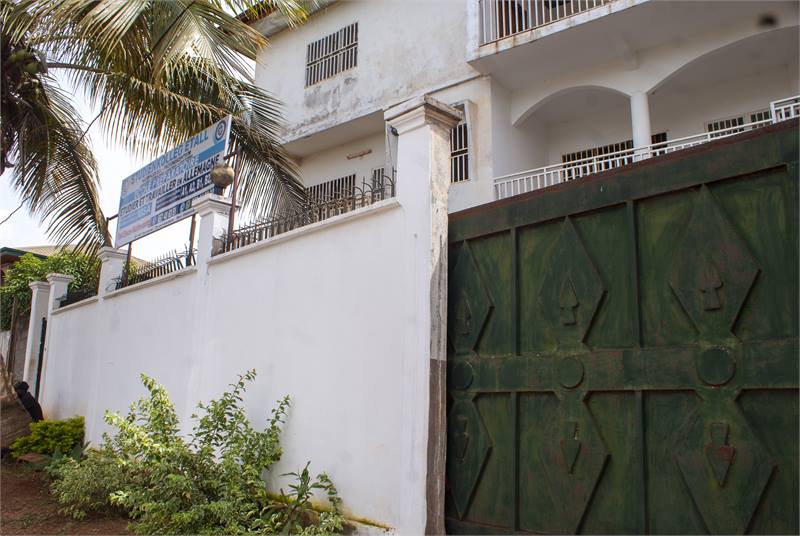 Front of the ETALL Essos-Nkolmesseng centre in Yaoundé