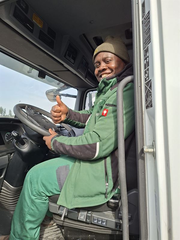 Achil NGUELA SONFACK during his lorry driver training