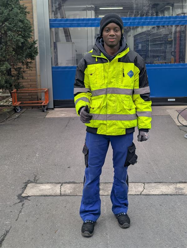 Thiery Vares YEPDJOUO NGONDJOU, a former ETALL student, in Germany